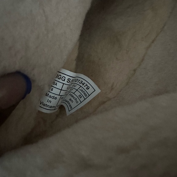 🤎🤎UGGS 🤎🤎 - Picture 5 of 6